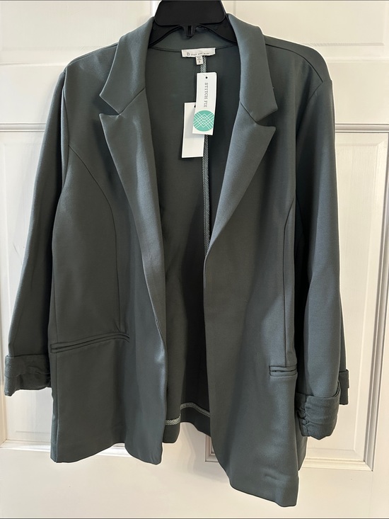 Skies Are Blue Jackets & Blazers - Skies Are Blue Olive Gray Open-Front Blazer